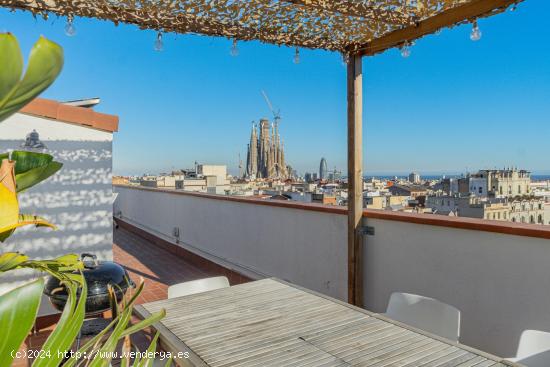 Ático con vistas a la Sagrada Família en pleno Paseo Sant Joan - BARCELONA