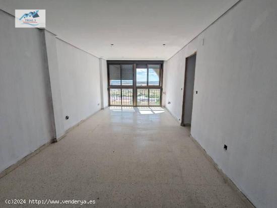 VENTA DE PISO EN ALCALÁ DE GUADAIRA . - SEVILLA