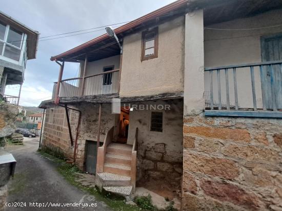  Casa, estilo rústico, para reformar, zona CACHAMUIÑA (Pereiro). - ORENSE 