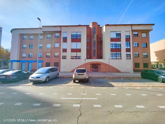 TRES dormitorios DOS baños en Prado Boyal Laguna - VALLADOLID