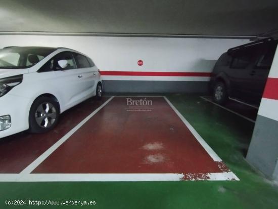 ESTUPENDA PLAZA DE GARAJE PARA COCHE Y MOTO. - ZARAGOZA