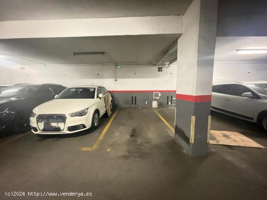 PLAZAS DE PARKING JUNTO MERCADO FONDO - BARCELONA