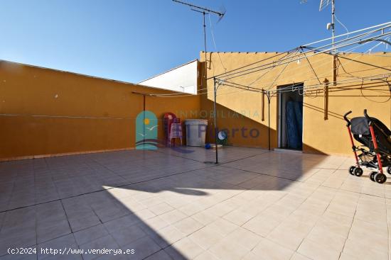 PISO EN VENTA CON AMPLIA TERRAZA REF. 1507. - MURCIA