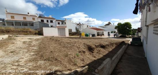 SOLAR EN YUNQUERA - MALAGA