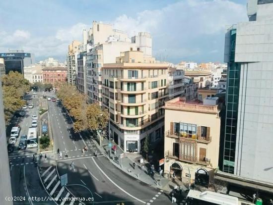  Frente a El Corte Inglés, en Palma - BALEARES 