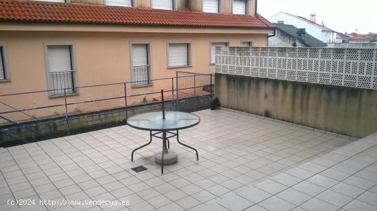  Vivienda con amplia terraza próxima a la playa de Aguiño - A CORUÑA 