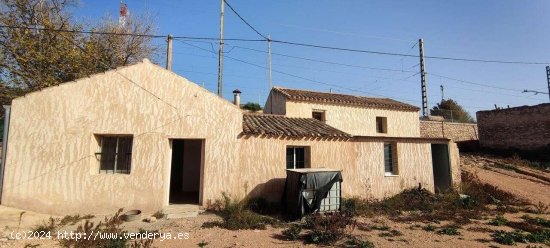 Finca en venta en Villena (Alicante)