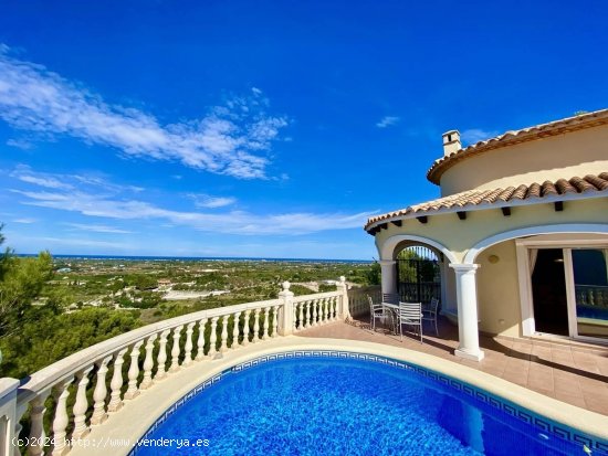 Villa en venta en Dénia (Alicante)