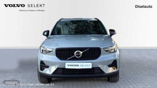 Volvo XC40 2.0 B3 PLUS DARK AUTO 163 5P de 2024 con 13 Km por 37.800 EUR. en Barcelona