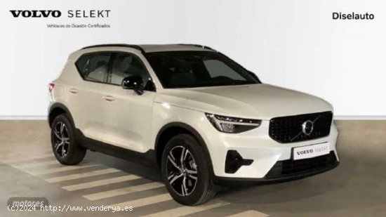 Volvo XC40 2.0 B3 PLUS DARK AUTO 163 5P de 2024 con 5 Km por 38.600 EUR. en Barcelona