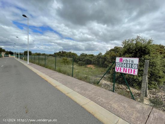 Urbis te ofrece una parcela en venta en Buenavista, Salamanca. - SALAMANCA