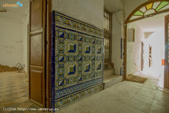 MANSION EN VENTA EN EL CASCO ANTIGUO - BADAJOZ