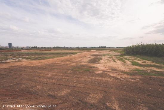 TERRENO EN VENTA EN AVDA DE ELVAS - BADAJOZ