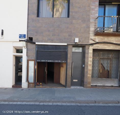  SE VENDE LOCAL COMERCIAL EN TERRASSA, ZONA CENTRO - BARCELONA 