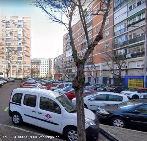 Terreno urbano en venta en el Barrio del Pilar, Madrid. - MADRID