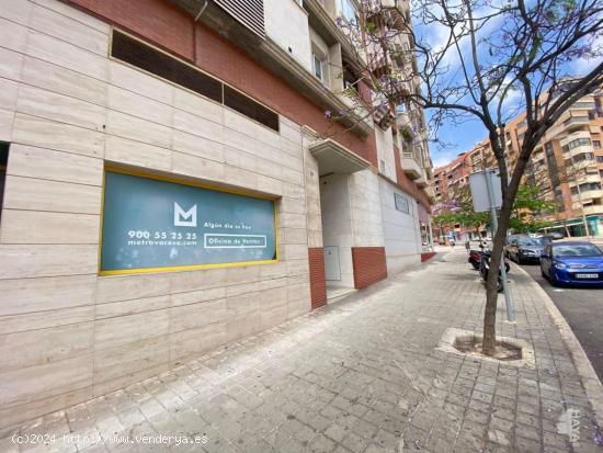 LOCAL COMERCIAL EN ZONA PAU II !!! - ALICANTE