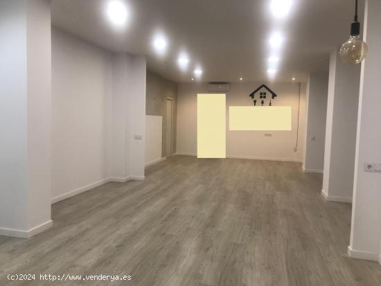 LOCAL COMERCIAL DE 70M2 -  ZONA CENTRO -  VILANOVA I LA GELTRÚ - BARCELONA