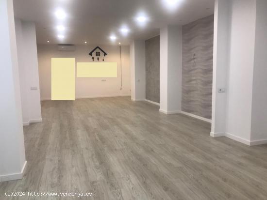 LOCAL COMERCIAL DE 70M2 -  ZONA CENTRO -  VILANOVA I LA GELTRÚ - BARCELONA