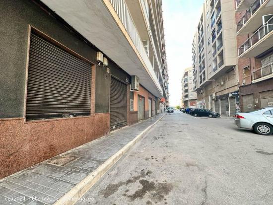 ALQUILER LOCAL PARA TODO EL AÑO - ALICANTE