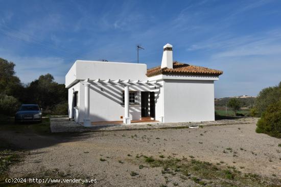 FINCA RÚSTICA DE 580.000 M2 CON CASA EN PERFECTO ESTADO - CADIZ