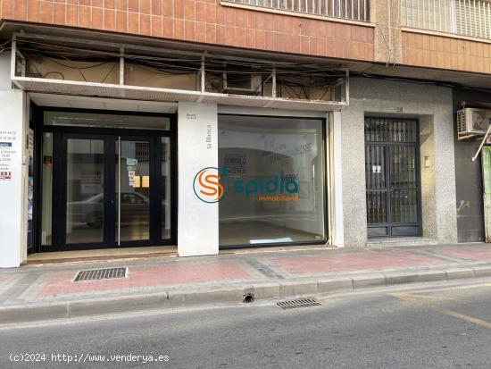  Excelente local comercial de 118 m2 en el centro de Águilas - MURCIA 