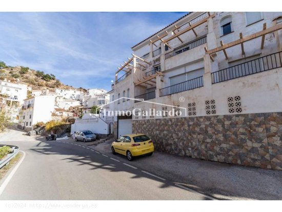 Edificio en venta en Sedella (Málaga)