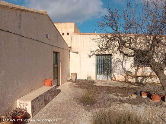 Finca en venta en Vélez-Rubio (Almería)