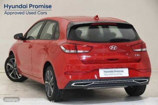 Hyundai i30 1.5 DPI Klass SLX 110 de 2024 con 5.128 Km por 20.700 EUR. en Navarra