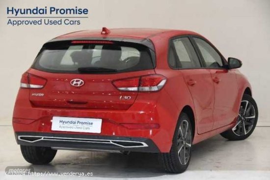 Hyundai i30 1.5 DPI Klass SLX 110 de 2024 con 5.128 Km por 20.700 EUR. en Navarra