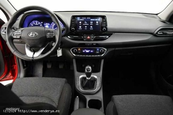 Hyundai i30 1.5 DPI Klass SLX 110 de 2024 con 5.128 Km por 20.700 EUR. en Navarra