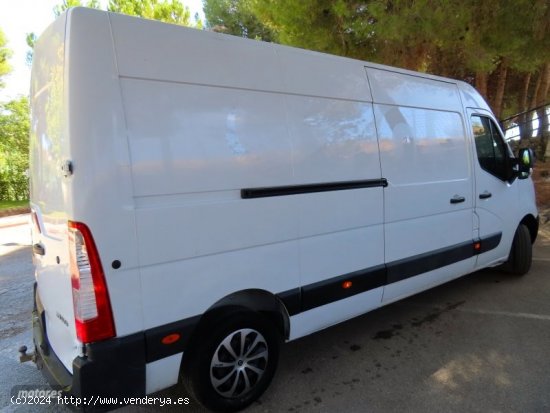 Nissan NV300 NV 400 2.3DI NAVI-PARK ASSYST CAM TV-KLIMATIZADOR de 2021 con 187.000 Km por 18.700 EUR