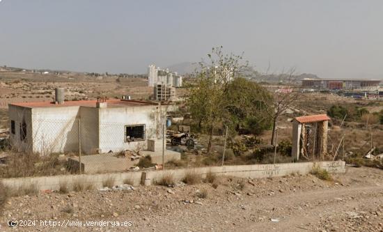  SE VENDE TERRENO RUSTICO CON CUARTO - CASA CAMPO - MURCIA 