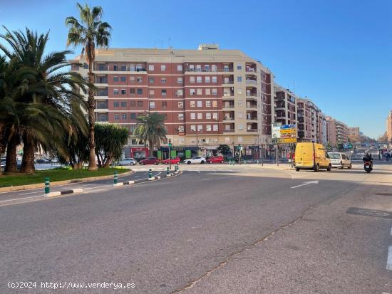  Amplia Plaza de Garaje en venta en Avenida Burjassot, Benicalap, Valencia - VALENCIA 