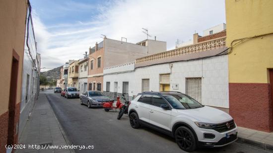  Casa de planta baja en zona barrio Estación de Elda - ALICANTE 