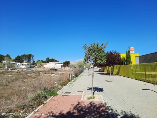 EXCELENTE PARCELA EN SUP-3 PARA LA CONSTRUCCION DE SU VIVIENDA UNIFAMILAR - ALBACETE