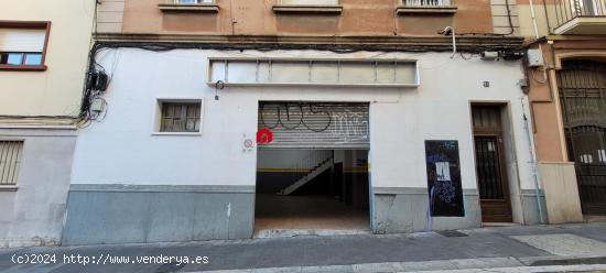 Local de 100 m2 en el centro. - TARRAGONA