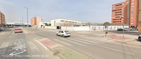 Se vende plaza de garaje en ZONA HISPANIA junto al Mandarache - MURCIA