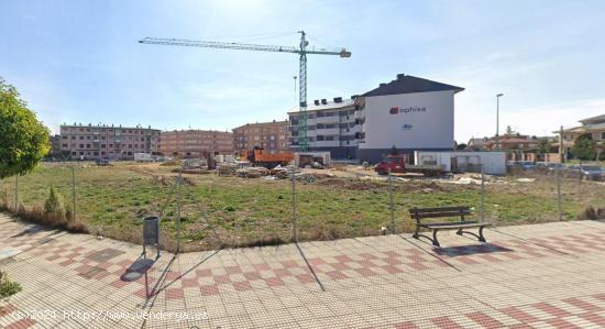 Terreno en venta en carretera Santander, Villaquilambre, León - LEON