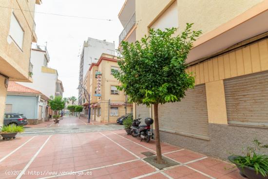 Se Vende en Santiago de la ribera - MURCIA