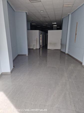 VENTA DE LOCAL COMERCIAL EN PLAZA PRECIOSA, EN MURCIA - MURCIA