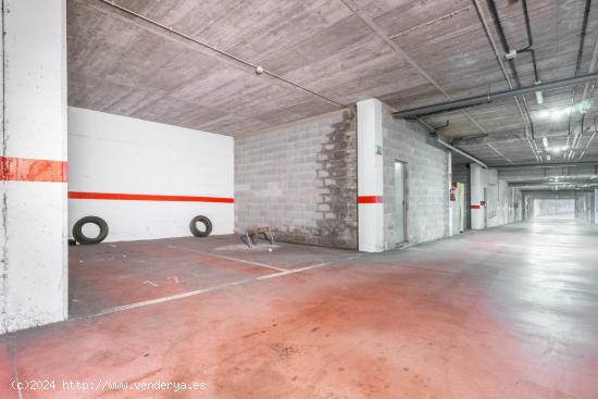 ¡Oportunidad única! Plaza de garaje en el Polígono de Asipo - ASTURIAS