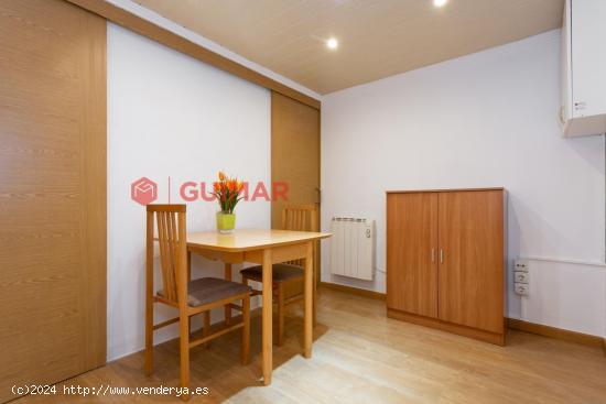 Piso en Venta- Barcelona (Sants - Montjuïc / El Poble Sec) - BARCELONA