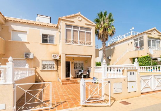  Apartamento en venta en Torrevieja (Alicante) 