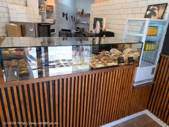 TRASPASO DE PASTELERIA CAFETERIA EN EL CENTRO HISTORICO DE MALAGA - MALAGA