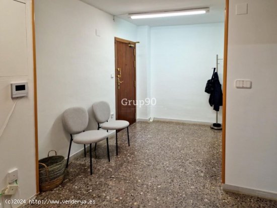 OFICINA EN  RENTABILIDAD  EN VENTA EN LA ZONA ALTA DE LLEIDA