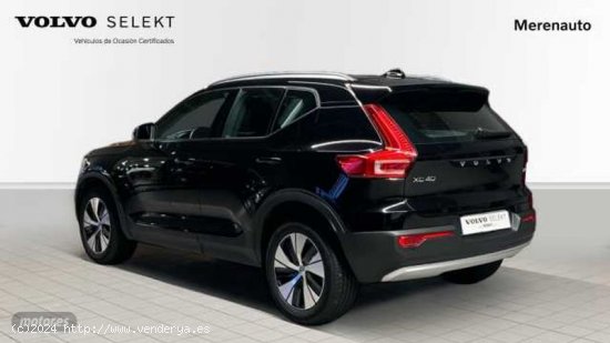 Volvo XC40 1.5 T2 MOMENTUM PRO AUTO 129 CV de 2021 con 56.768 Km por 29.800 EUR. en A Coruna