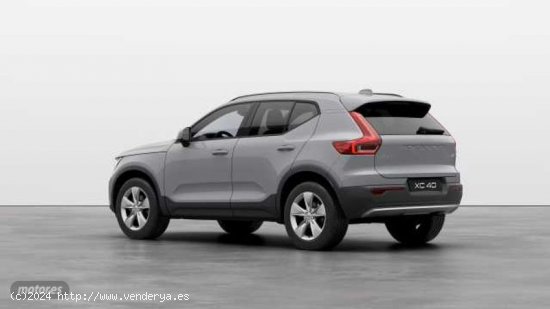 Volvo XC40 XC40 Core, B3 mild hybrid, Gasolina de 2023 con 11.154 Km por 38.900 EUR. en Granada