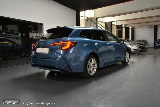 Toyota Corolla Touring Sports 125H Active Tech E-CVT 122 CV de 2020 con 152.000 Km por 16.900 EUR. e