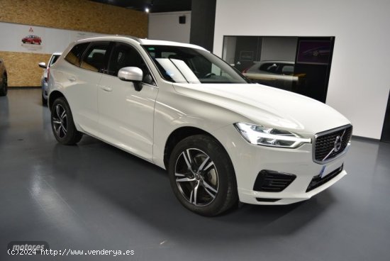 Volvo XC 60 T8 R-Design AWD Auto 287 kW (390 CV) de 2019 con 105.000 Km por 32.900 EUR. en Madrid