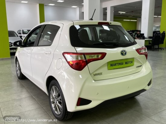 Toyota Yaris 1.5 100H Active de 2019 con 43.000 Km por 17.300 EUR. en Malaga